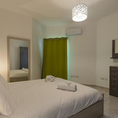 Sunny Penthouse Wterrace And Open Views Leilighet San Pawl il-Baħar Eksteriør bilde